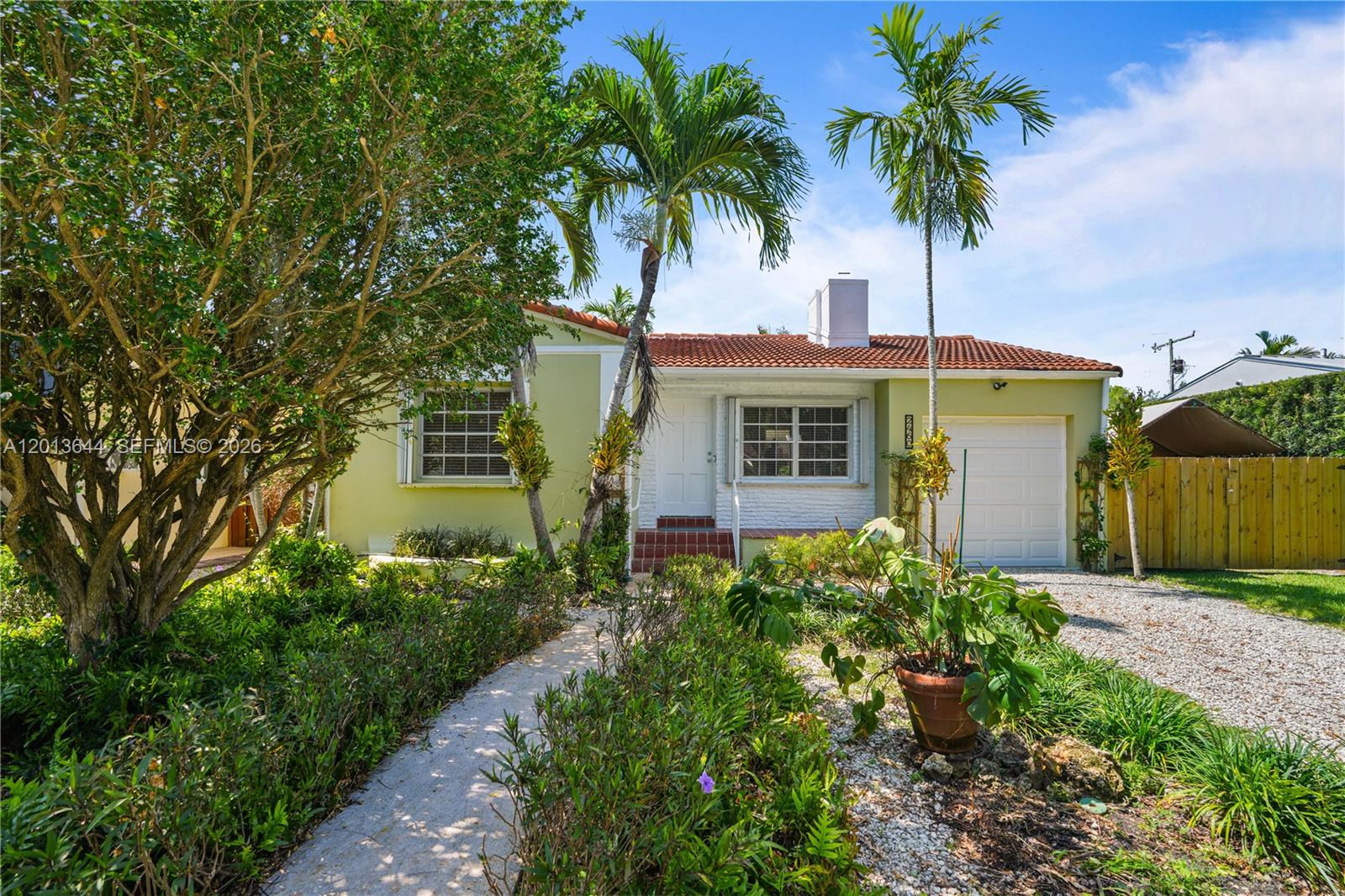 SILVER BLUFF ESTS-SEC A - Residential Lease