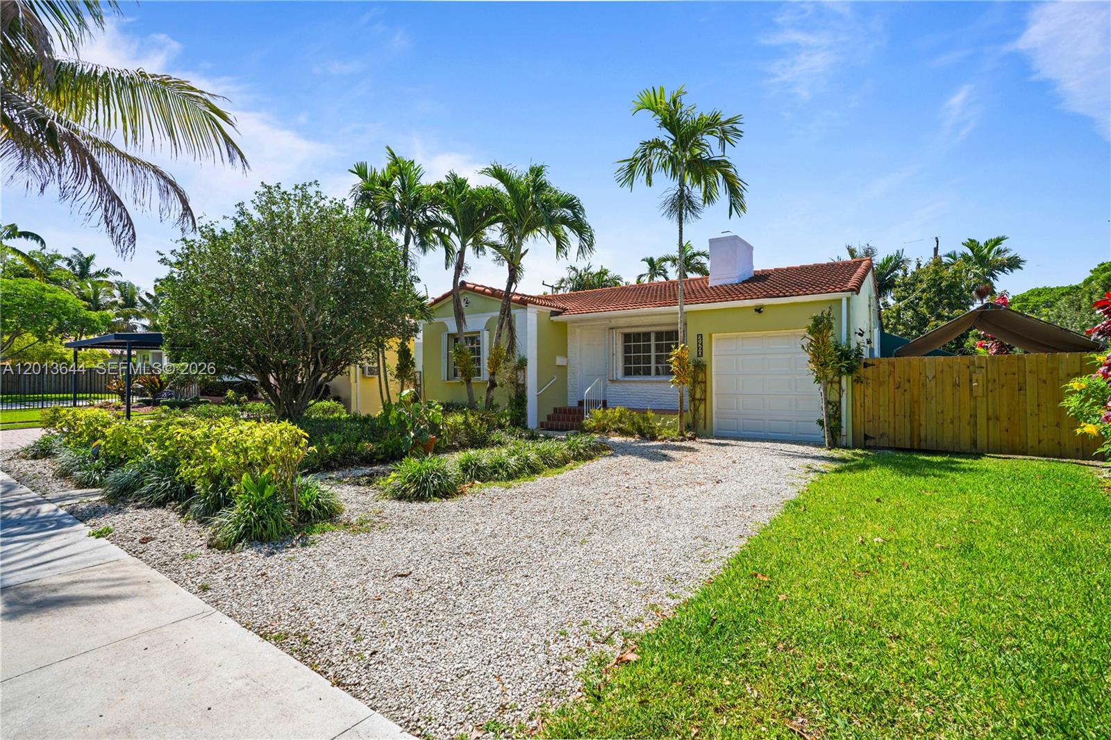 2460 SW 24th St