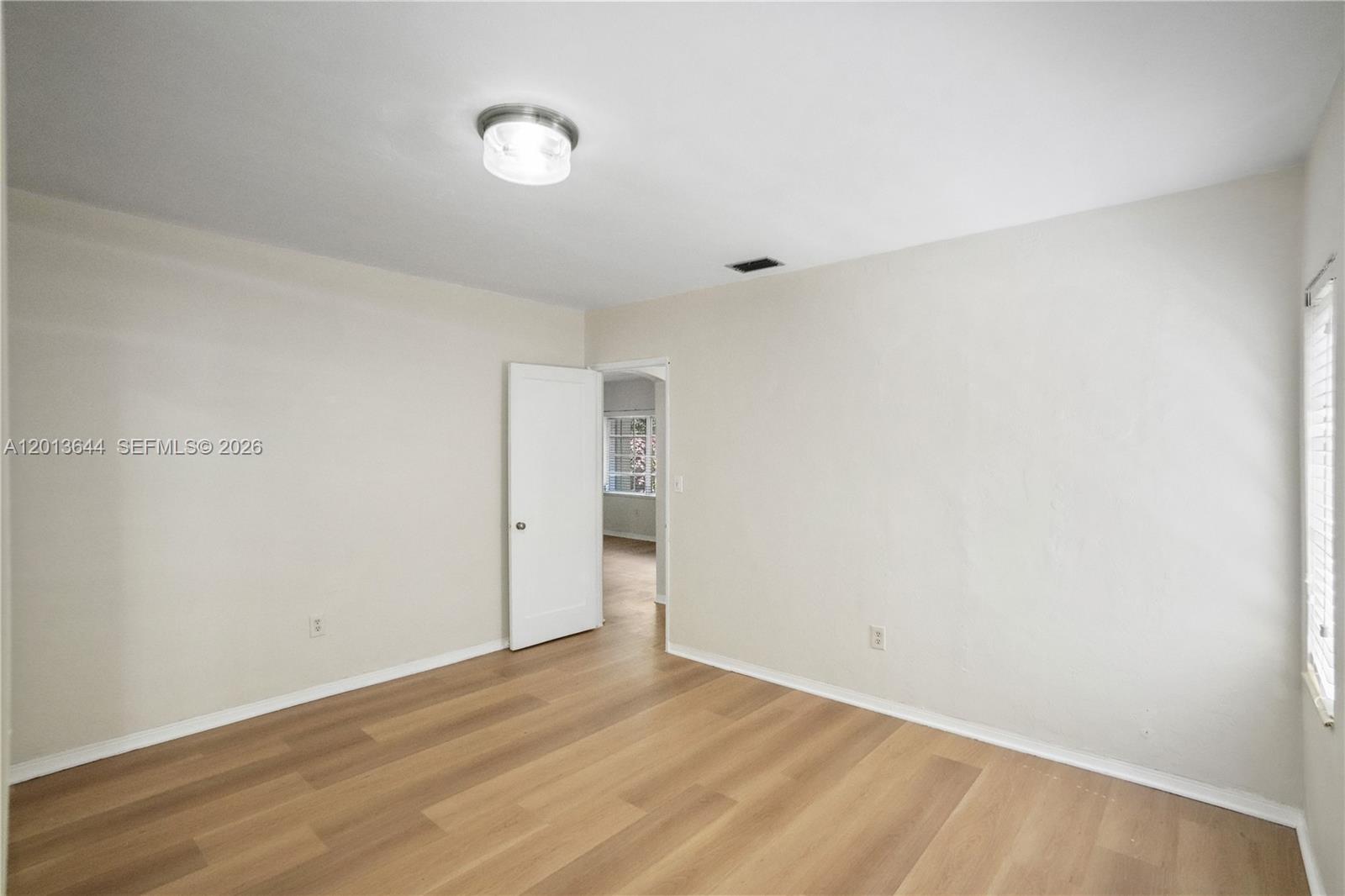 SILVER BLUFF ESTS-SEC A - Residential Lease
