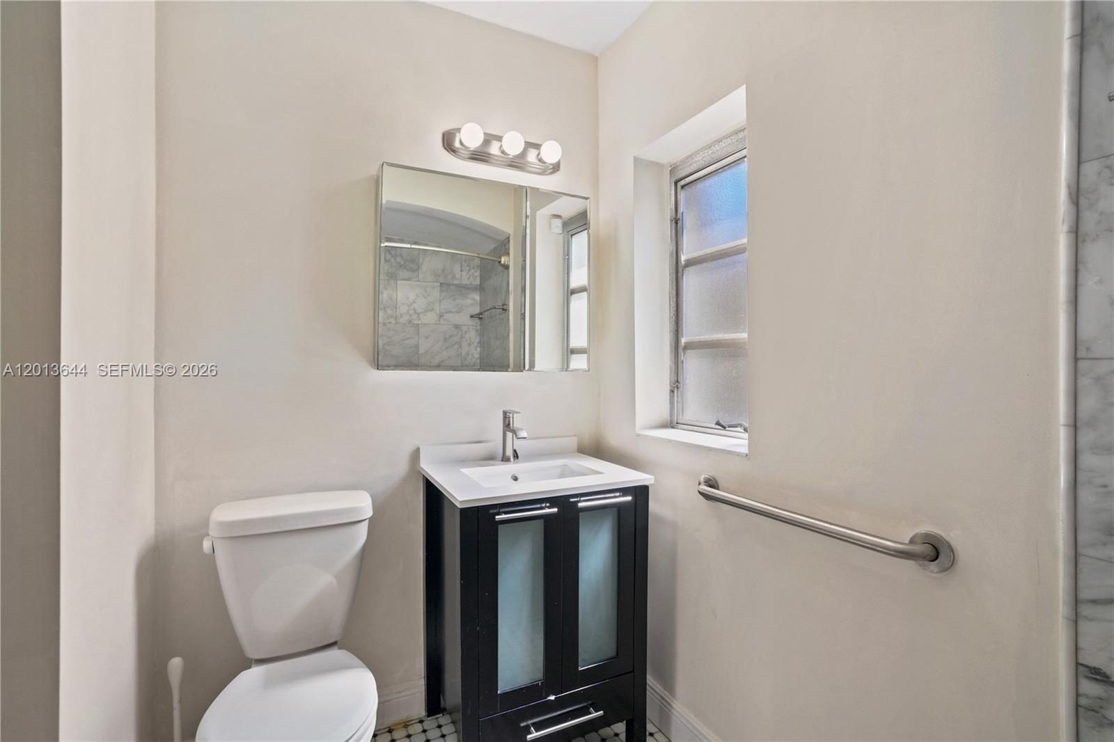 SILVER BLUFF ESTS-SEC A - Residential Lease