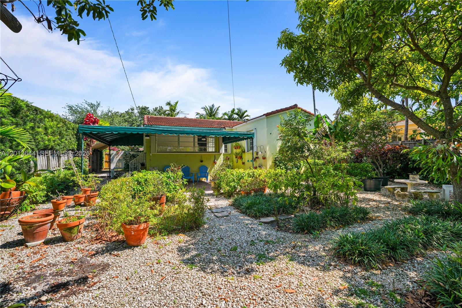 SILVER BLUFF ESTS-SEC A - Residential Lease