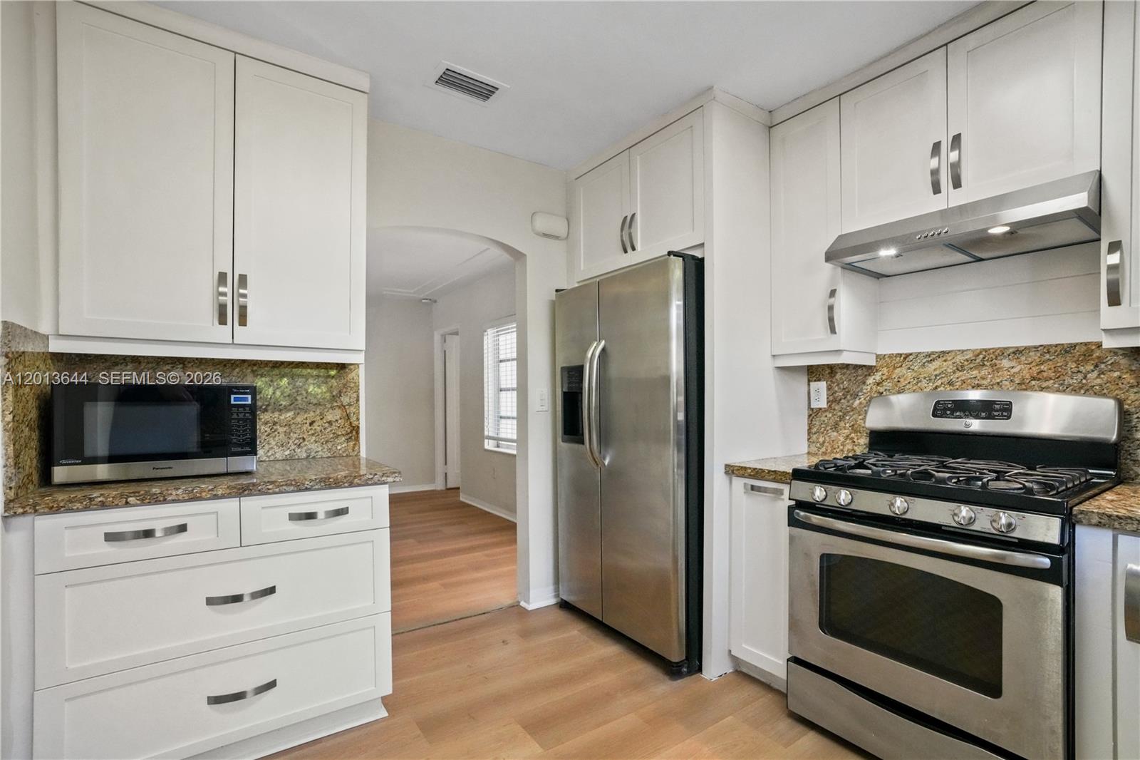 SILVER BLUFF ESTS-SEC A - Residential Lease