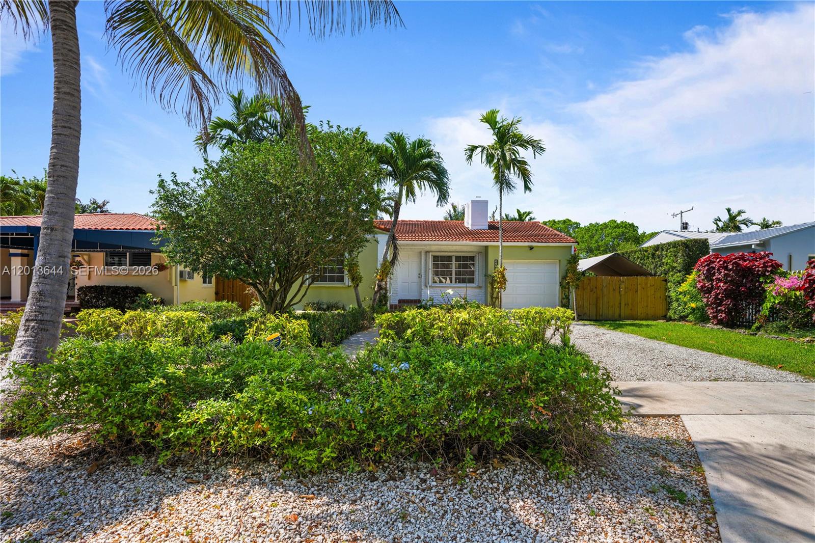 2460 SW 24th St