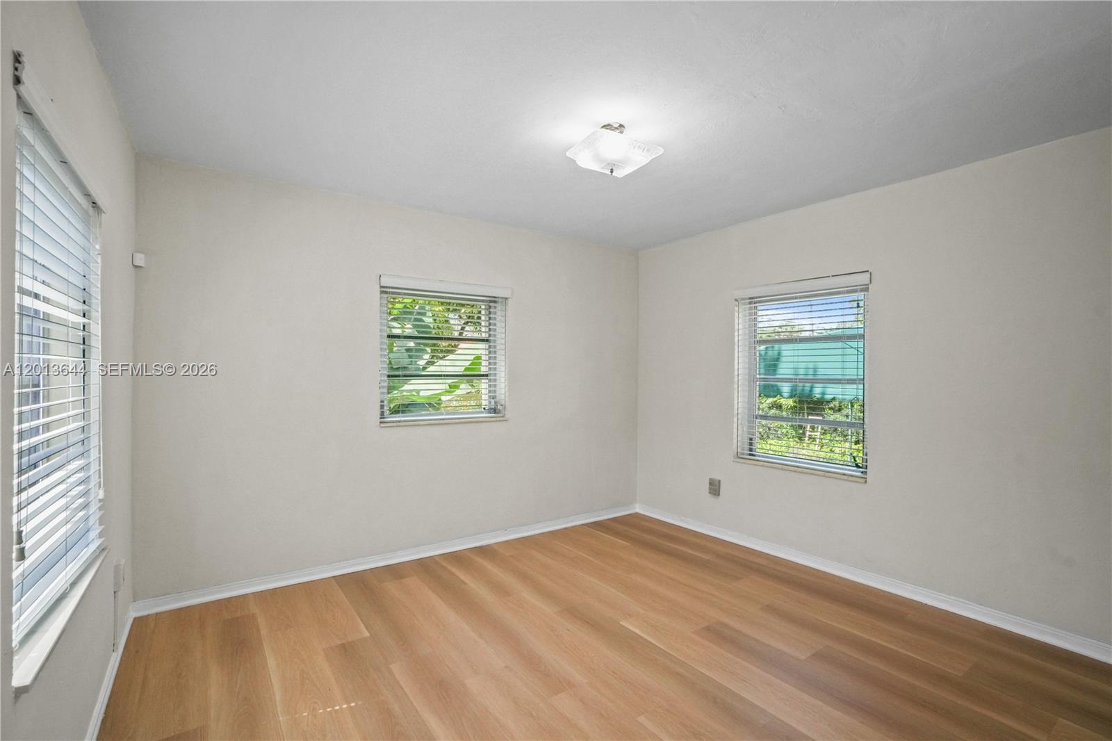 SILVER BLUFF ESTS-SEC A - Residential Lease