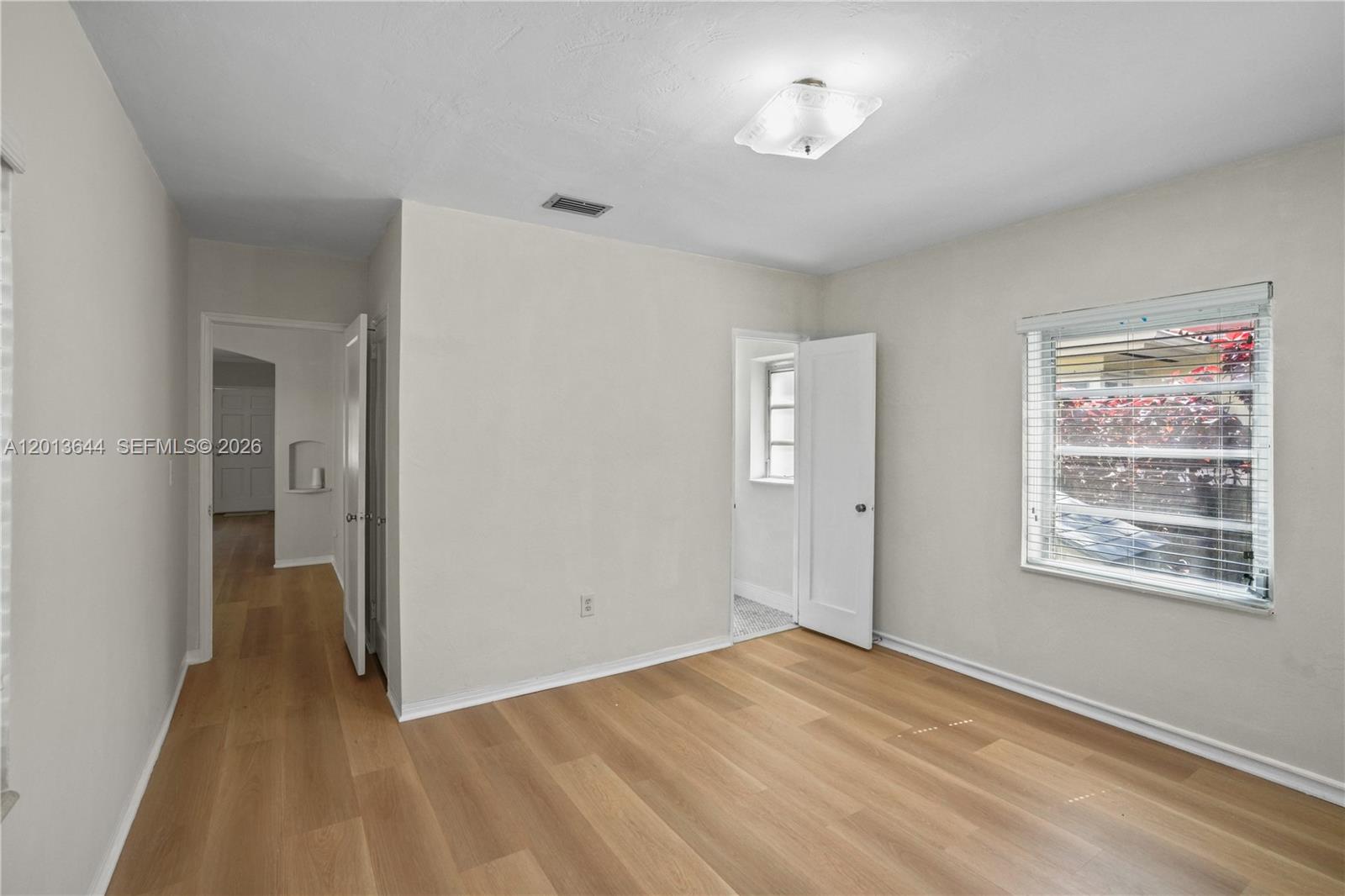SILVER BLUFF ESTS-SEC A - Residential Lease