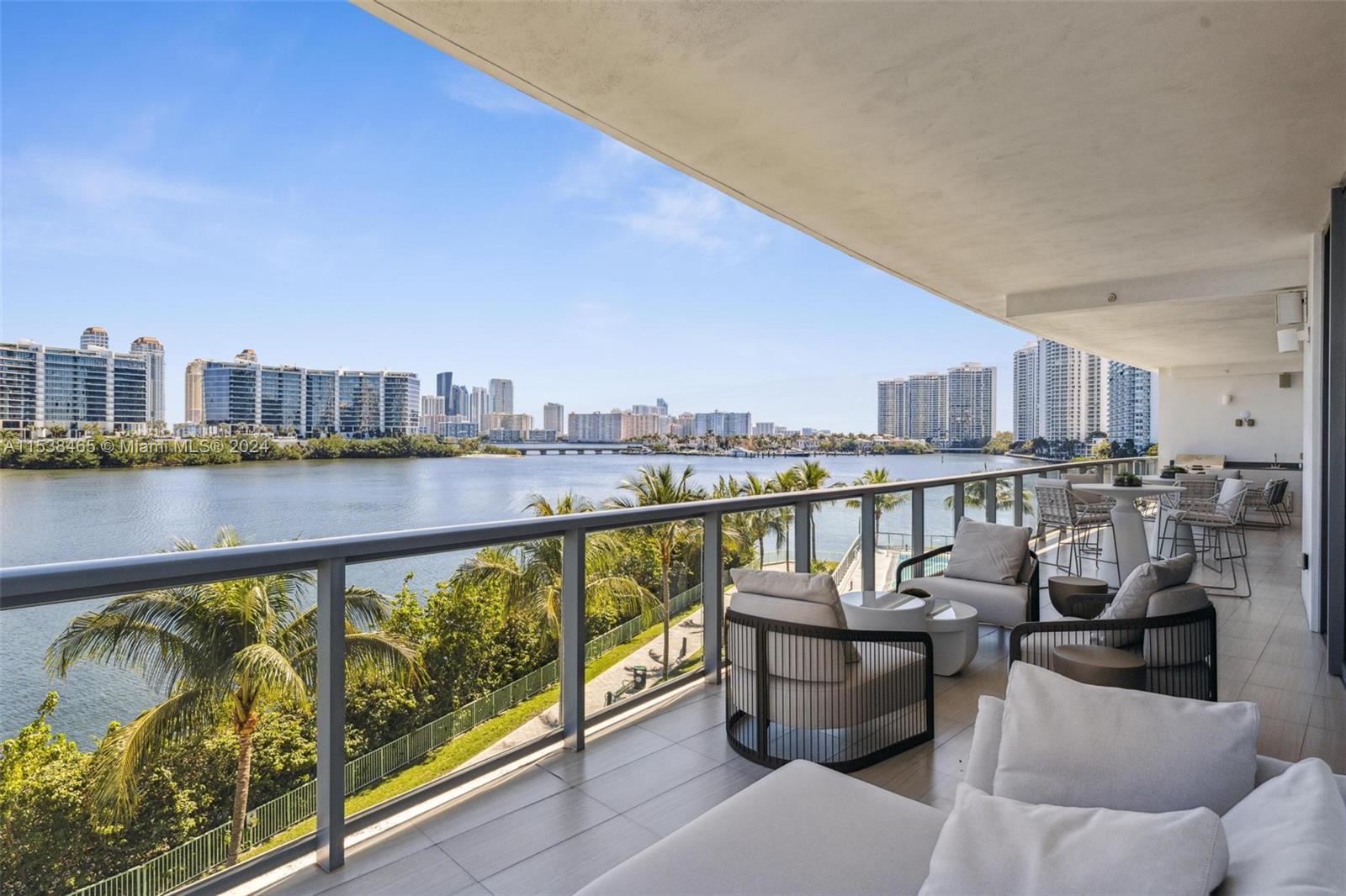 ECHO CONDO - Residential