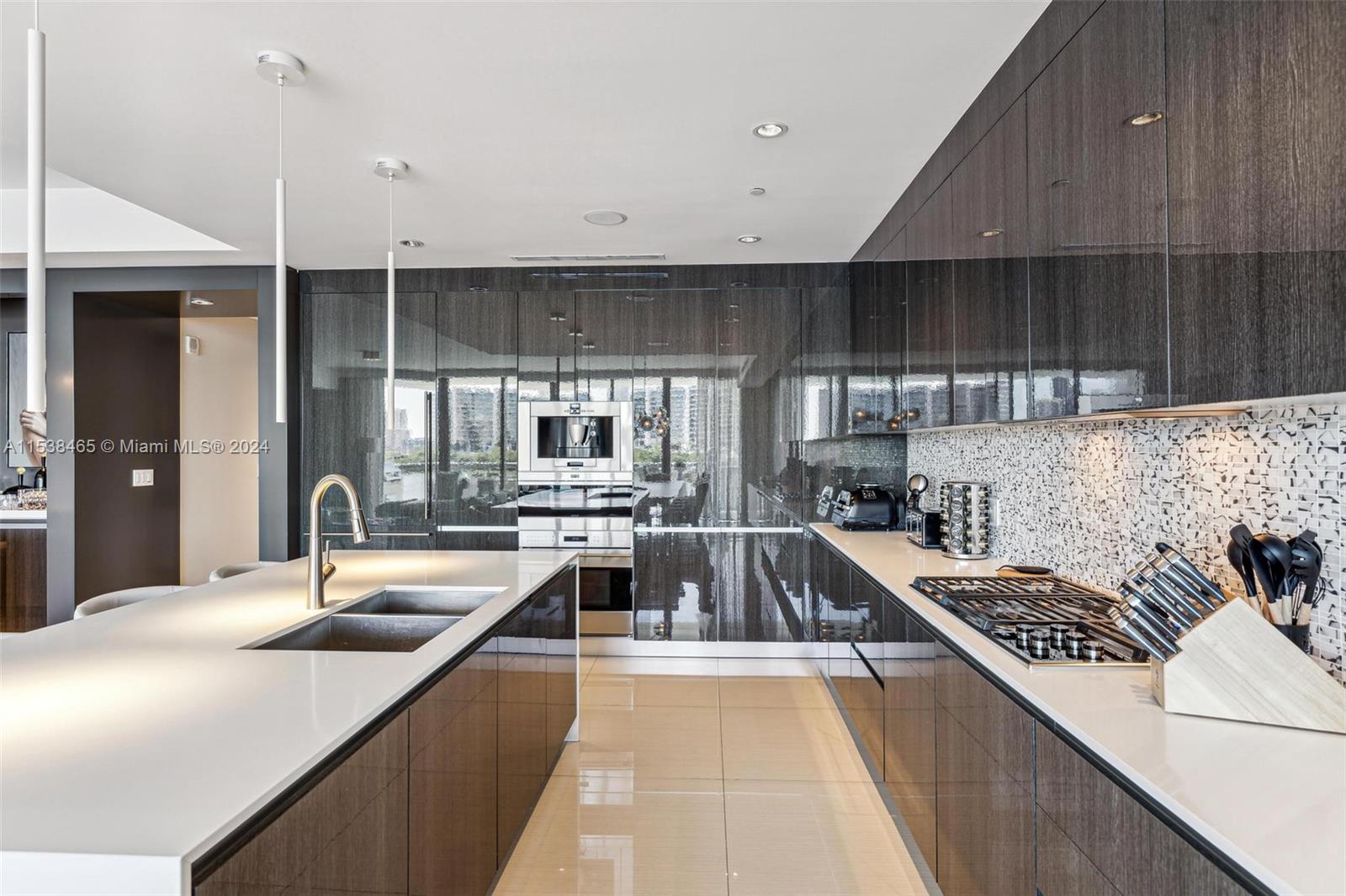 ECHO CONDO - Residential