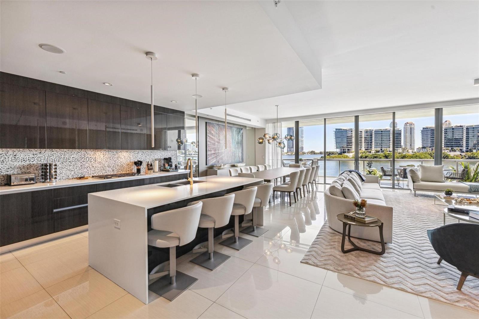 ECHO CONDO - Residential