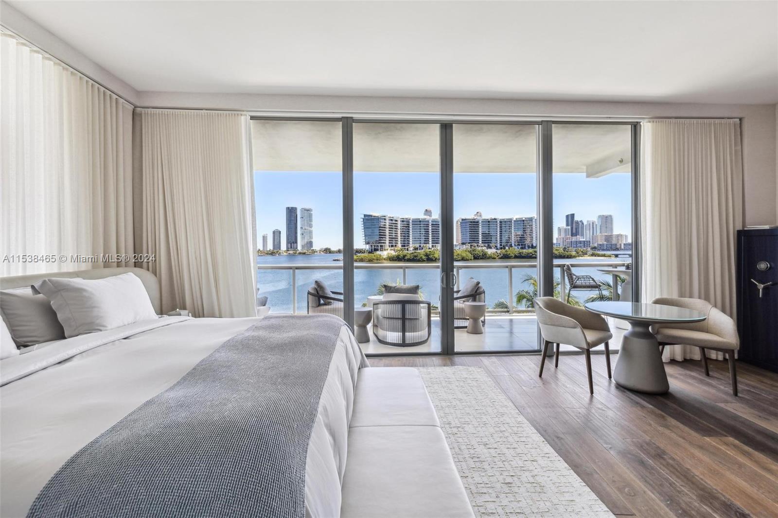 ECHO CONDO - Residential