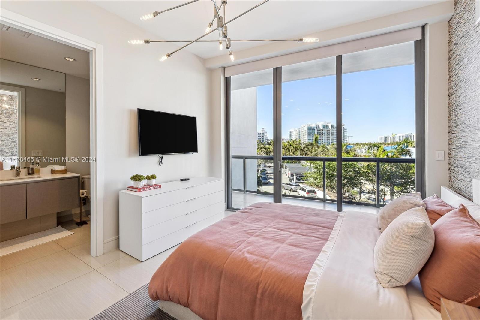 ECHO CONDO - Residential