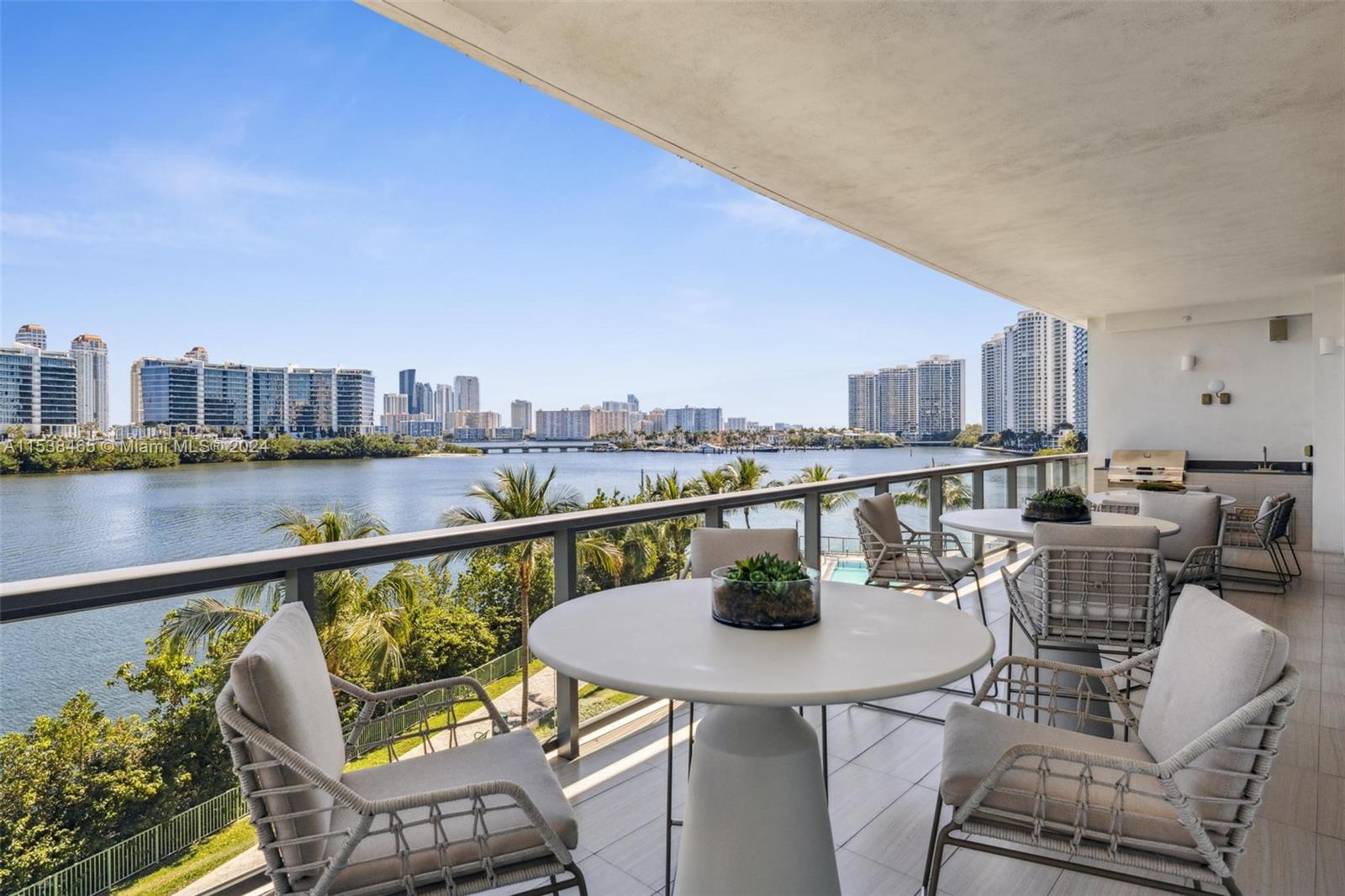 ECHO CONDO - Residential