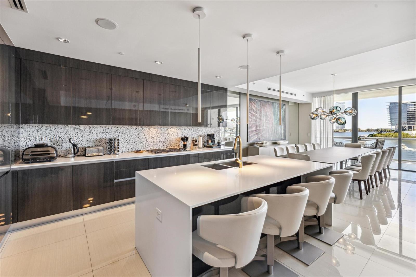 ECHO CONDO - Residential