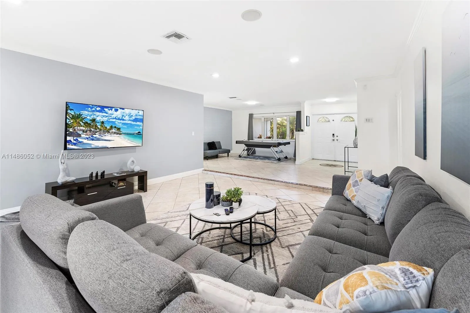 Hallandale Beach, Florida 33009, United States, 4 Bedrooms Bedrooms, ,4 BathroomsBathrooms,Residential,Active,68758