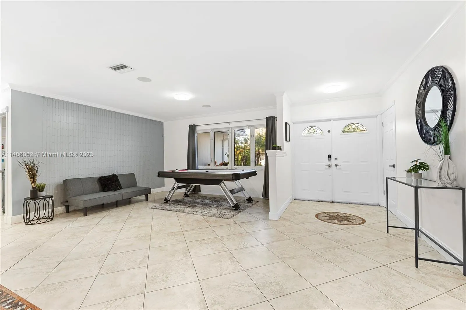 Hallandale Beach, Florida 33009, United States, 4 Bedrooms Bedrooms, ,4 BathroomsBathrooms,Residential,Active,68758