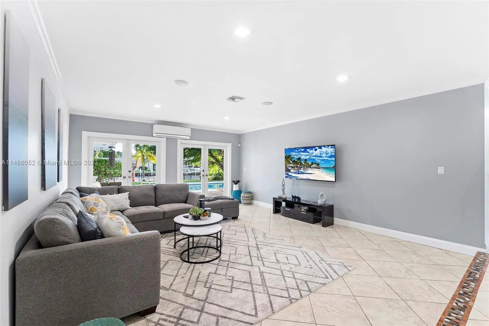 Hallandale Beach, Florida 33009, United States, 4 Bedrooms Bedrooms, ,4 BathroomsBathrooms,Residential,Active,68758