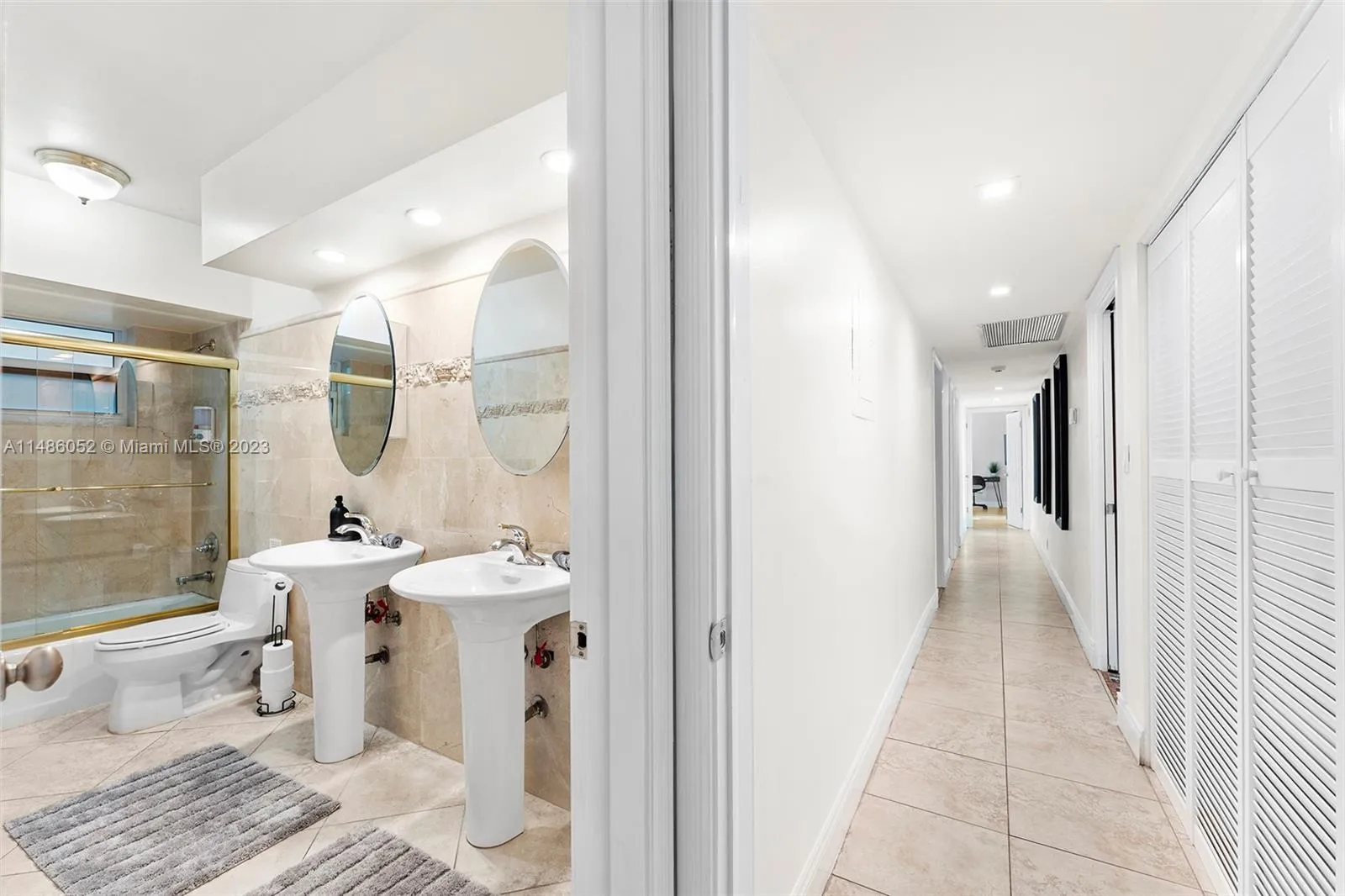 Hallandale Beach, Florida 33009, United States, 4 Bedrooms Bedrooms, ,4 BathroomsBathrooms,Residential,Active,68758