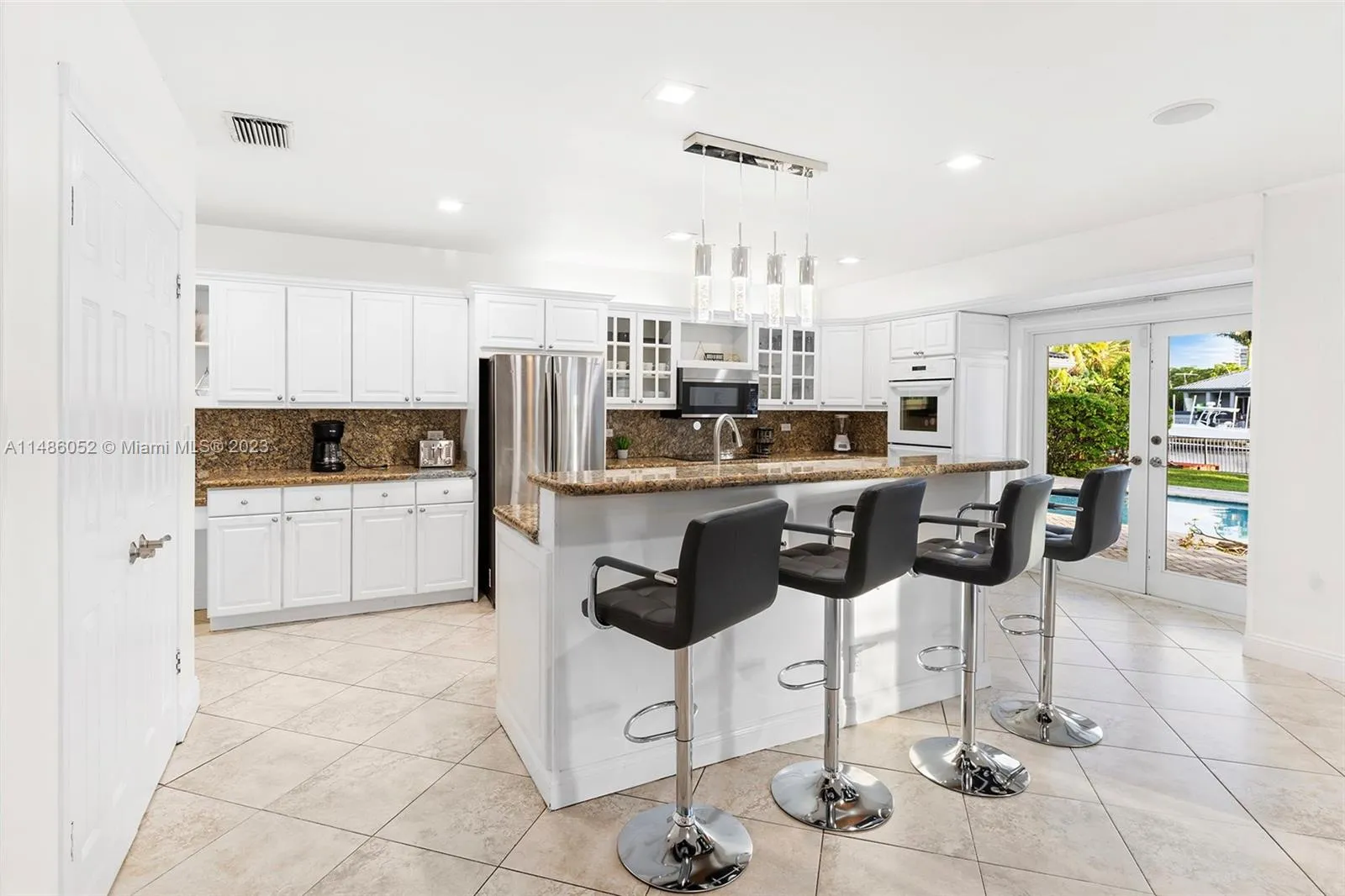 Hallandale Beach, Florida 33009, United States, 4 Bedrooms Bedrooms, ,4 BathroomsBathrooms,Residential,Active,68758