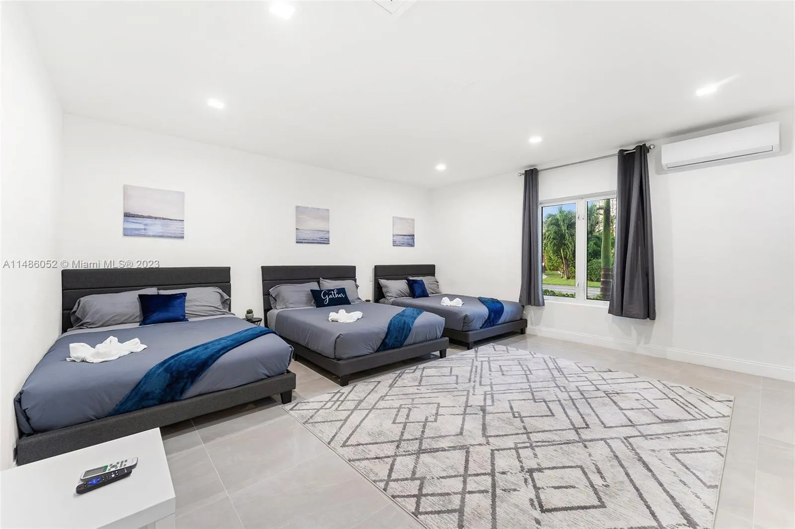 Hallandale Beach, Florida 33009, United States, 4 Bedrooms Bedrooms, ,4 BathroomsBathrooms,Residential,Active,68758