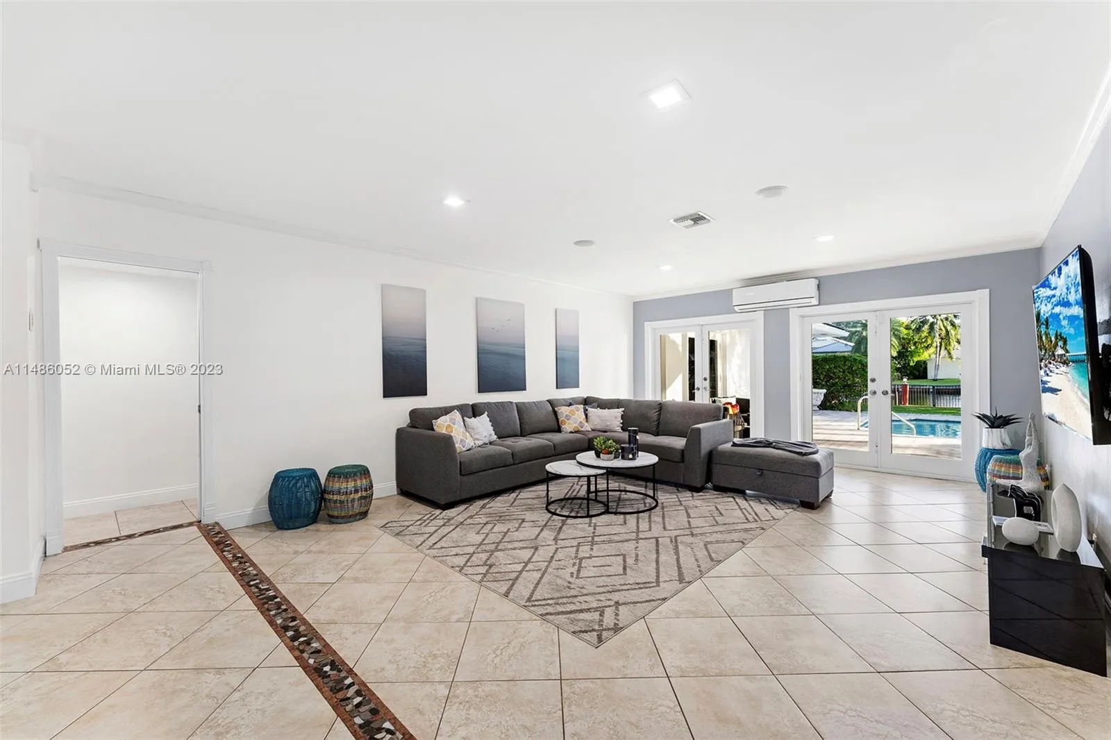 Hallandale Beach, Florida 33009, United States, 4 Bedrooms Bedrooms, ,4 BathroomsBathrooms,Residential,Active,68758