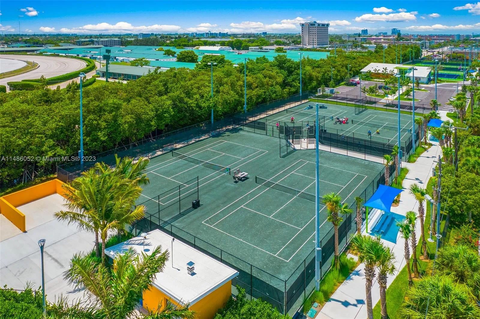 Hallandale Beach, Florida 33009, United States, 4 Bedrooms Bedrooms, ,4 BathroomsBathrooms,Residential,Active,68758