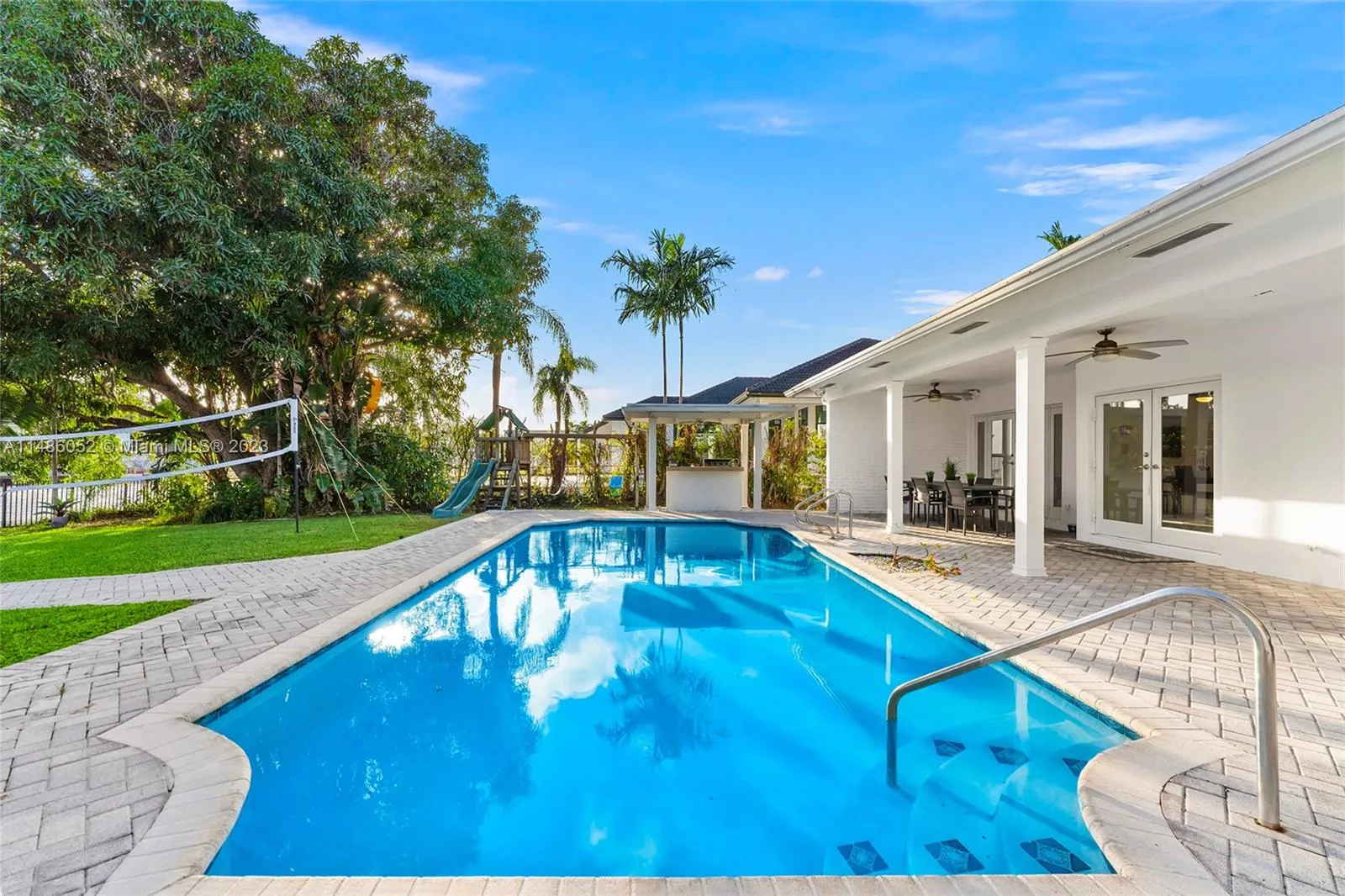 Hallandale Beach, Florida 33009, United States, 4 Bedrooms Bedrooms, ,4 BathroomsBathrooms,Residential,Active,68758