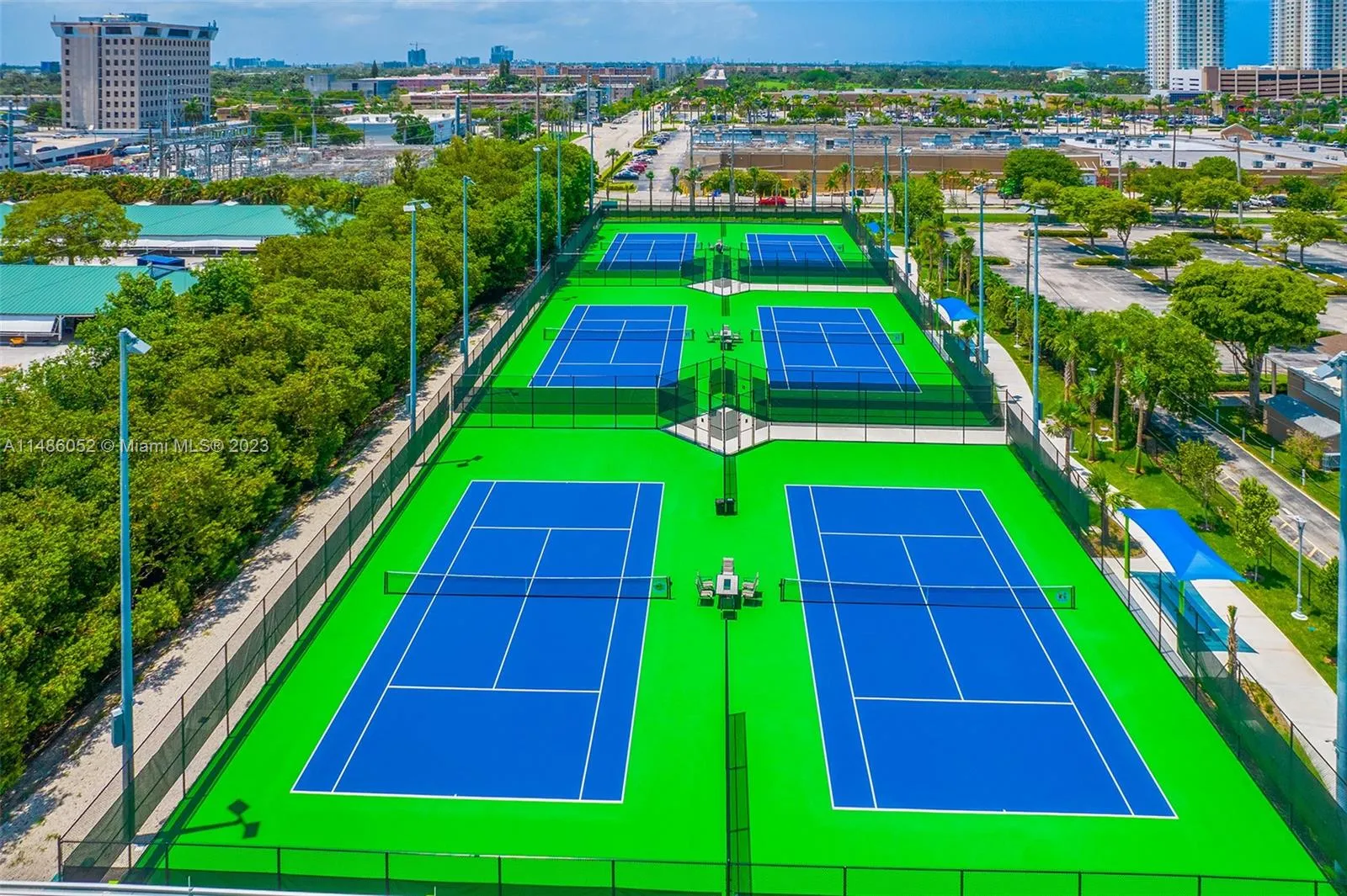 Hallandale Beach, Florida 33009, United States, 4 Bedrooms Bedrooms, ,4 BathroomsBathrooms,Residential,Active,68758