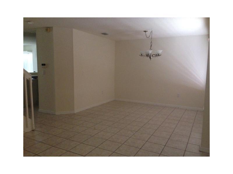 FOREST LAKES VILLAS - Residential Lease