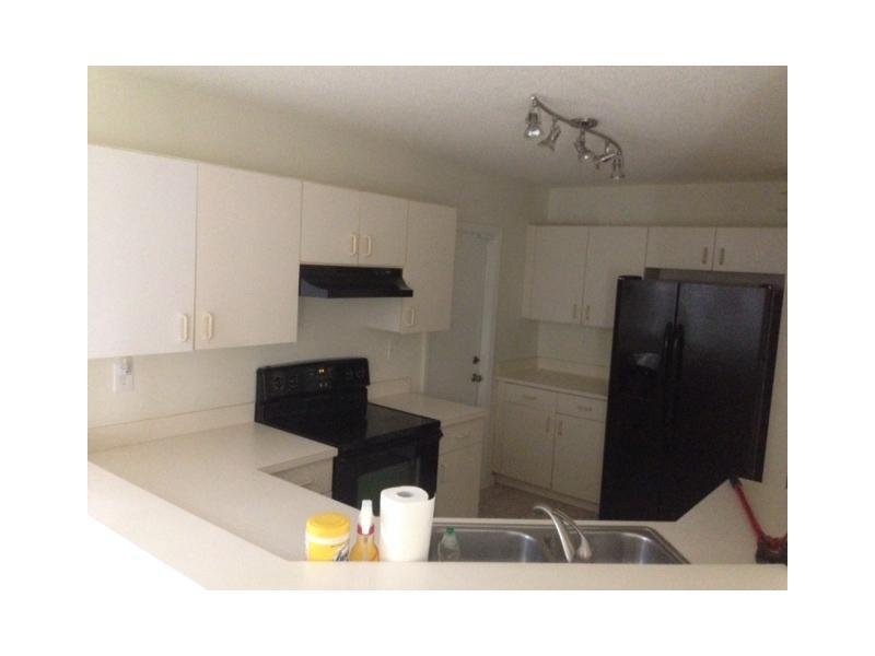 FOREST LAKES VILLAS - Residential Lease