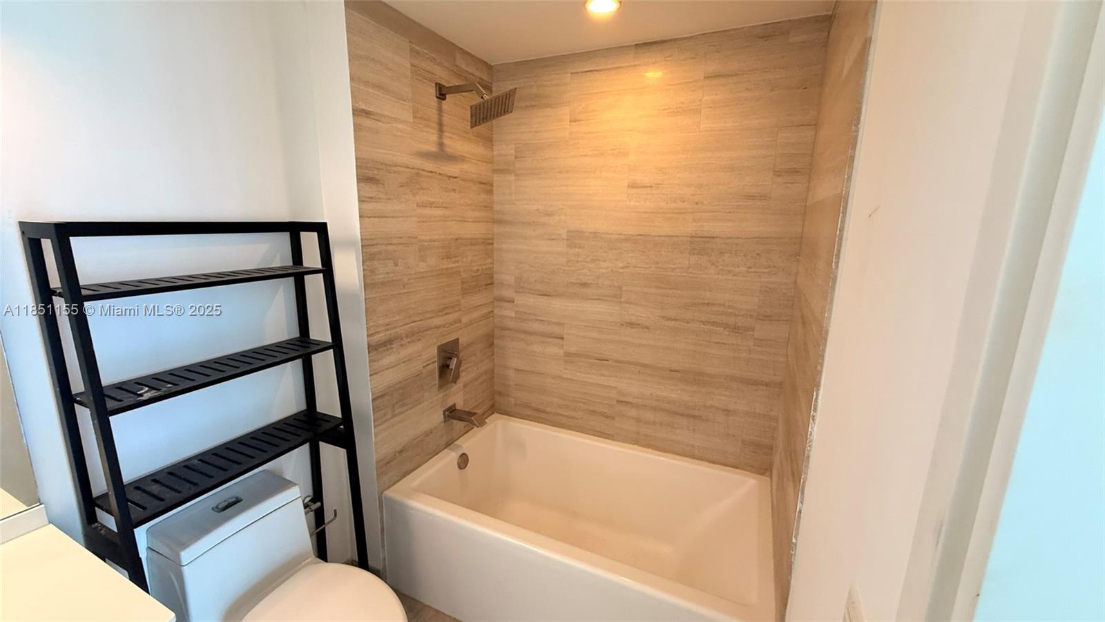 1300 Brickell Bay Dr 2300