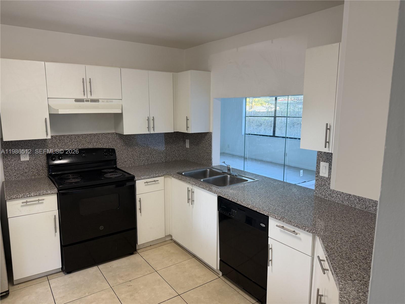 View photos, virtual tours, details... 2388 Coral Springs Dr 2388