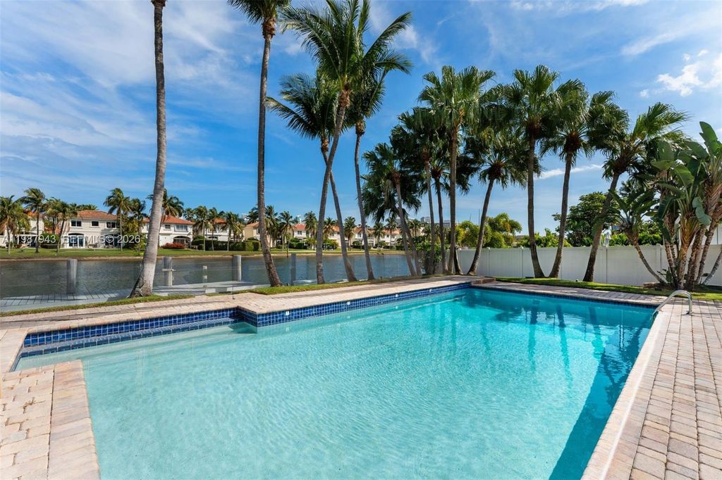 Photo of 1525 Diplomat Pkwy, Hollywood, FL 33019 (MLS # A11987943)