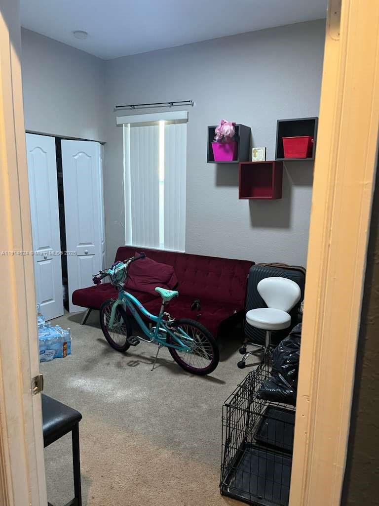 PORTOFINO PALMS - Residential