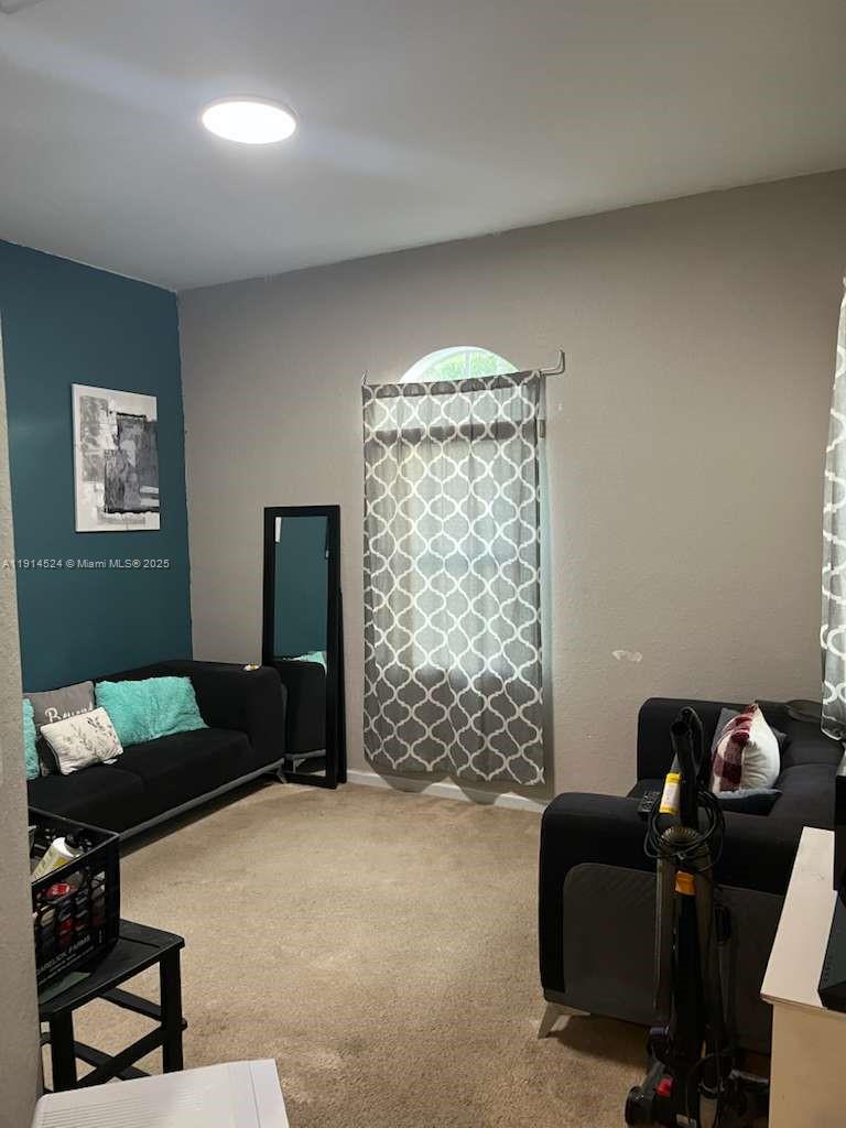 PORTOFINO PALMS - Residential