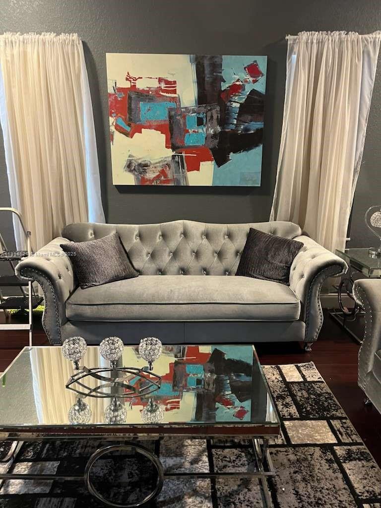 PORTOFINO PALMS - Residential