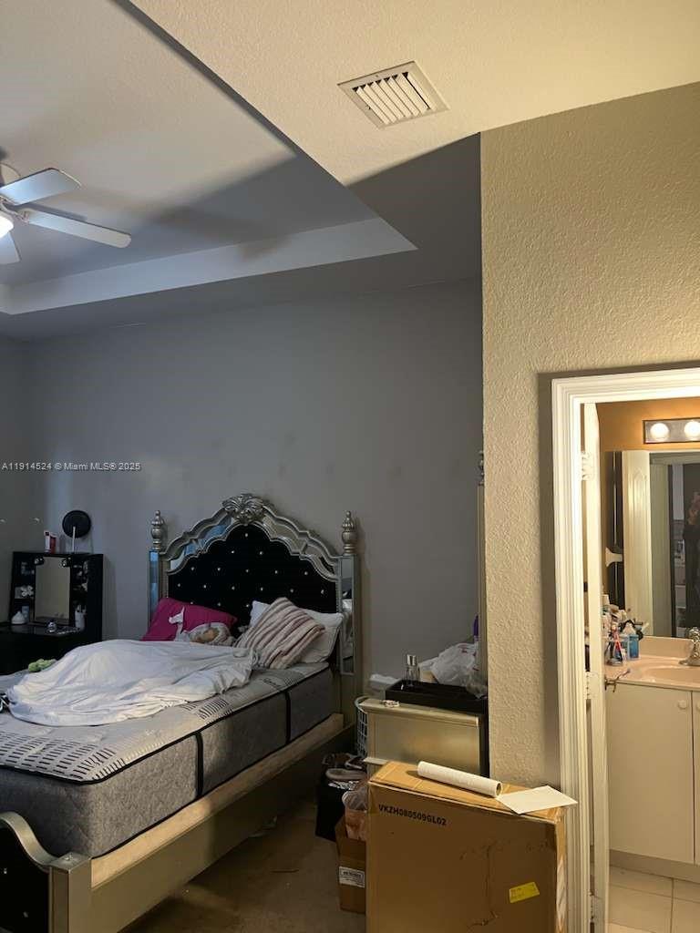 PORTOFINO PALMS - Residential