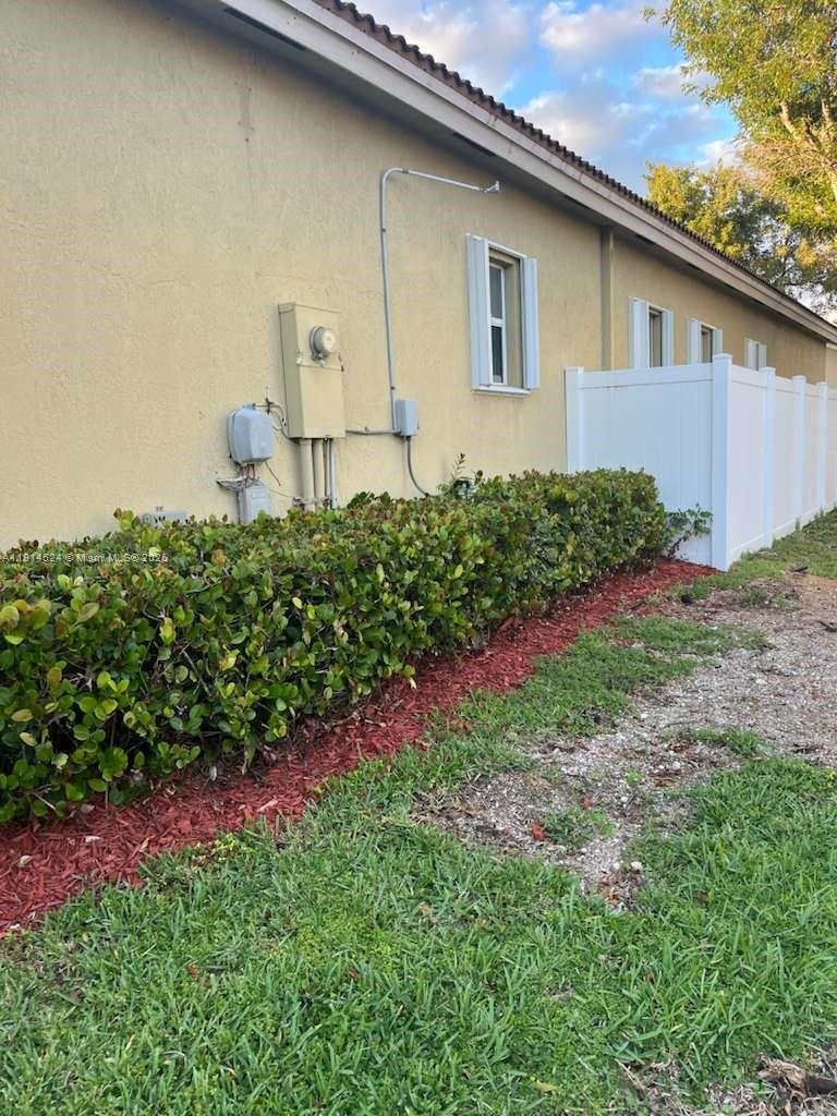 PORTOFINO PALMS - Residential