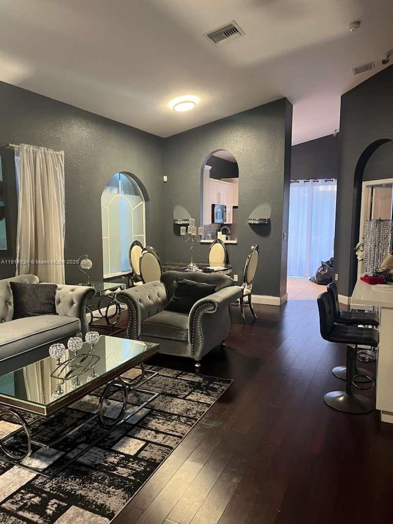 PORTOFINO PALMS - Residential