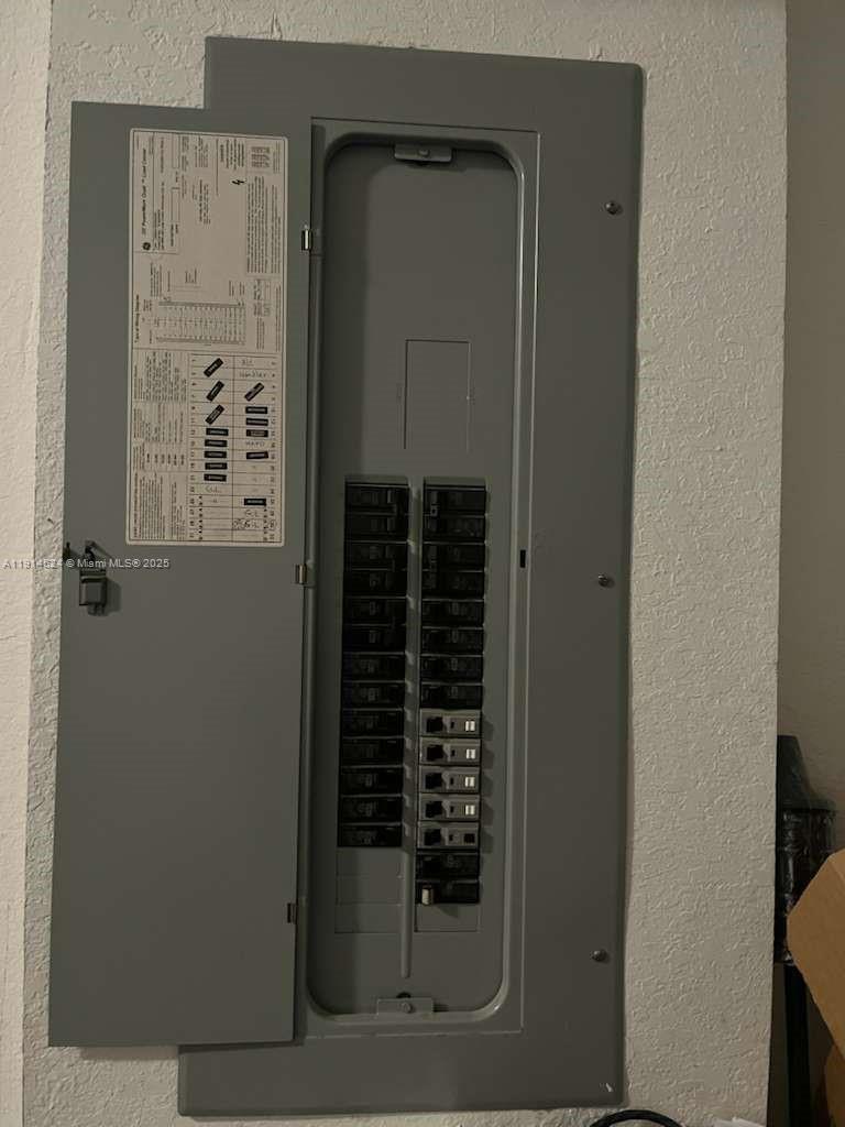 PORTOFINO PALMS - Residential