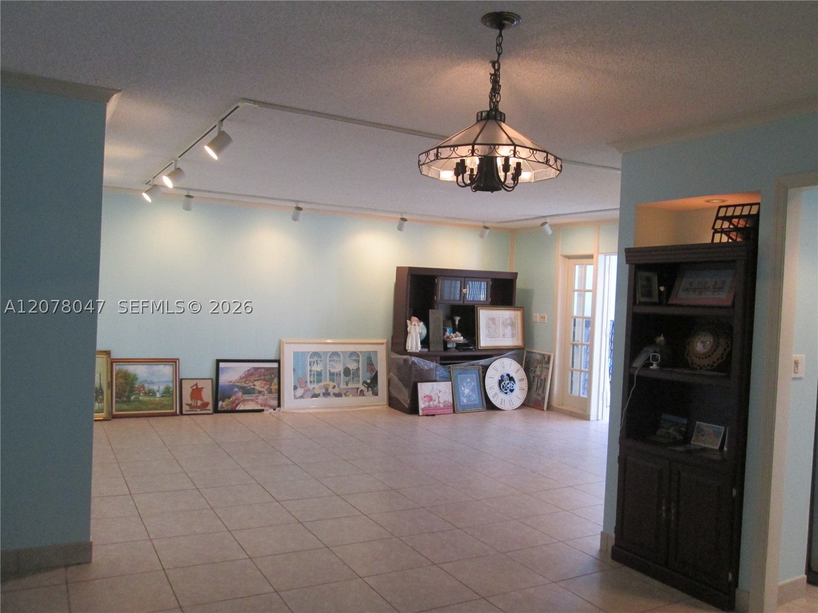 3100 NE 49th St 1106