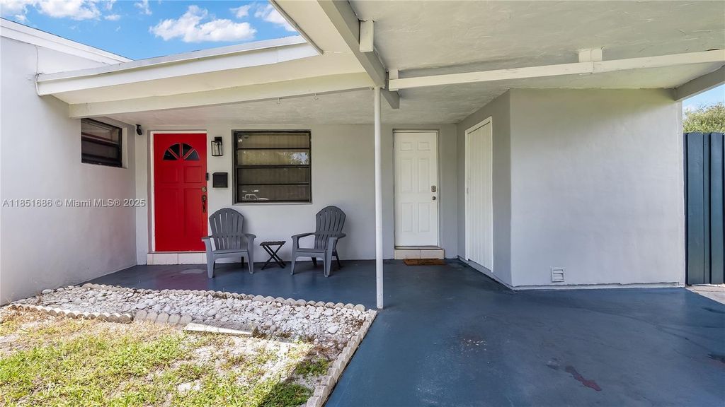 Photo of 6528 SW 26th St, Miramar, FL 33023 (MLS # A11851686)