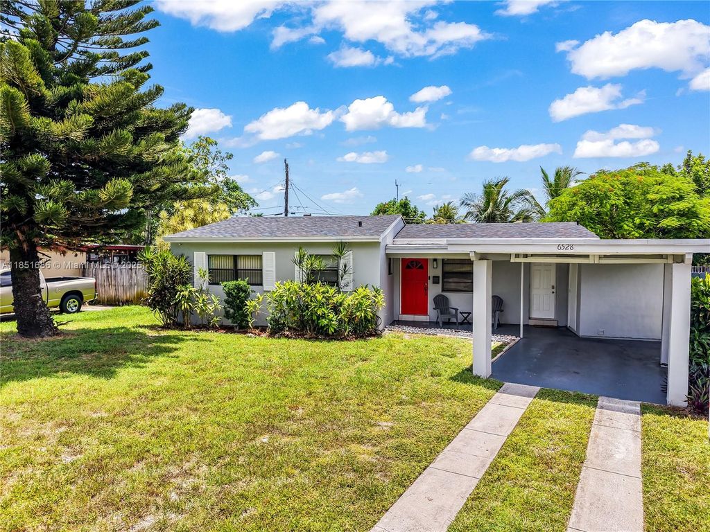 Photo of 6528 SW 26th St, Miramar, FL 33023 (MLS # A11851686)