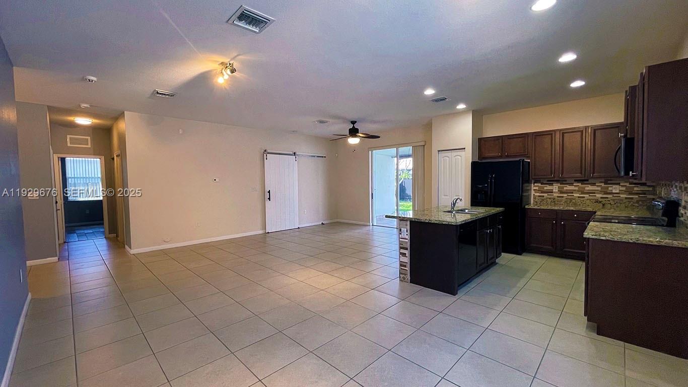 BAILES COMMONS FIRST ADDI - Residential