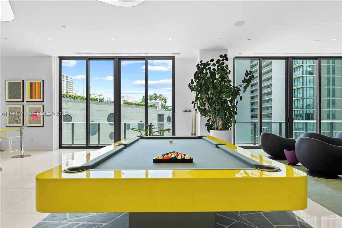 PARAISO BAYVIEWS CONDO - Residential