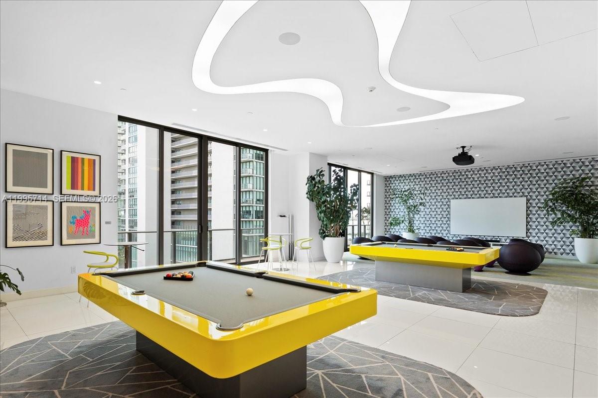 PARAISO BAYVIEWS CONDO - Residential