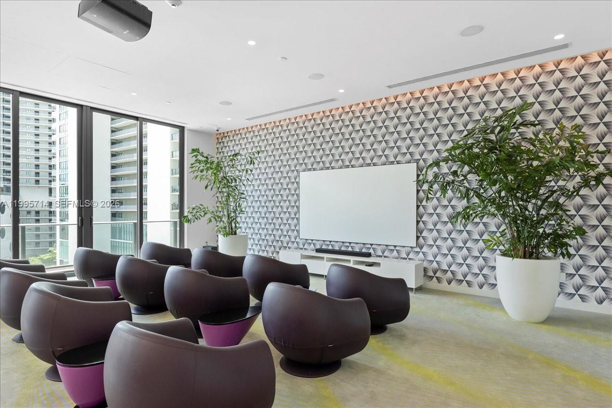 PARAISO BAYVIEWS CONDO - Residential