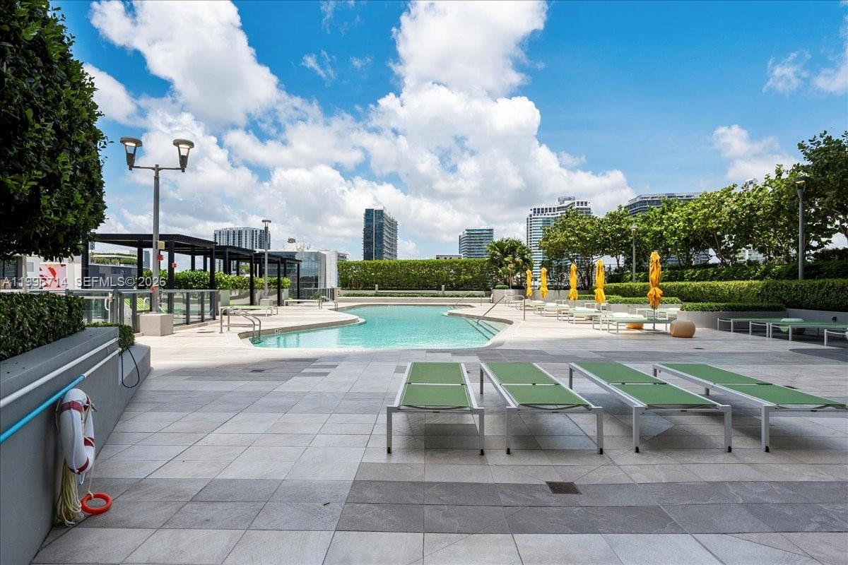 PARAISO BAYVIEWS CONDO - Residential