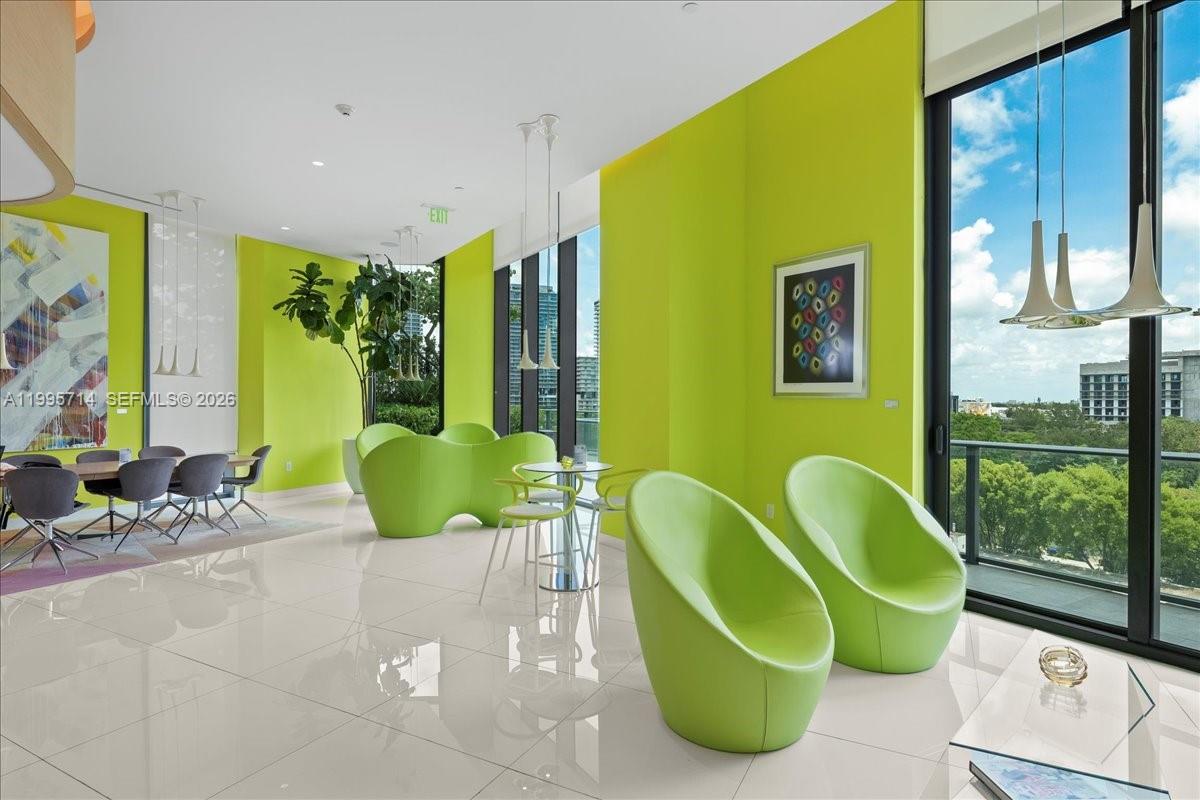 PARAISO BAYVIEWS CONDO - Residential