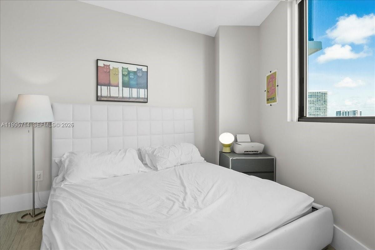 PARAISO BAYVIEWS CONDO - Residential