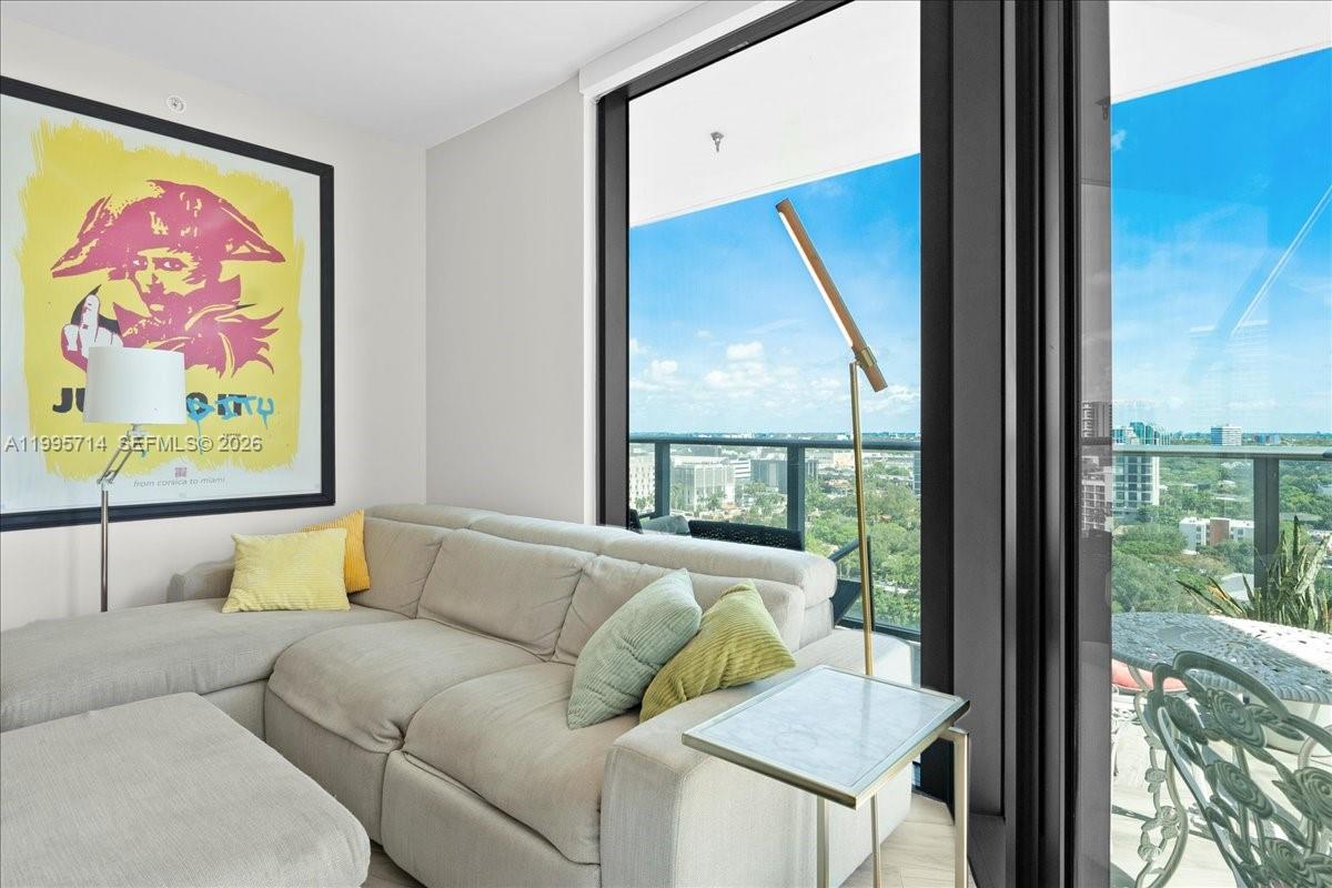 PARAISO BAYVIEWS CONDO - Residential