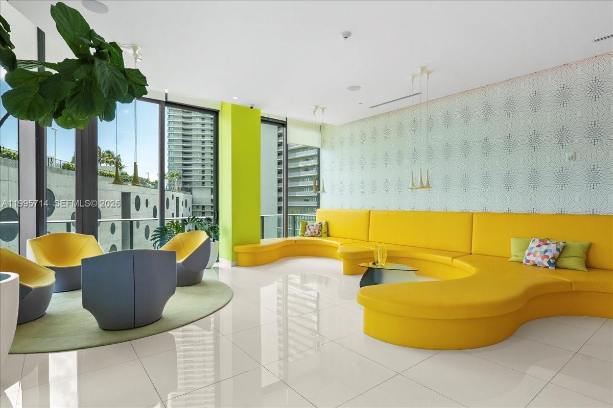 PARAISO BAYVIEWS CONDO - Residential